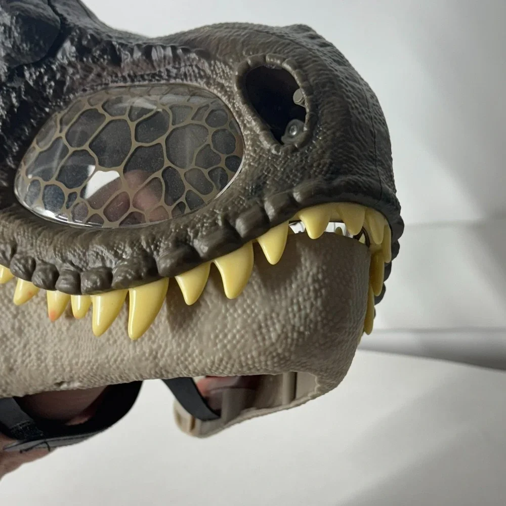 Jurassic World Dominion Chomp‎ N Roar Tyrannosaurus T Rex Dinosaur Mask